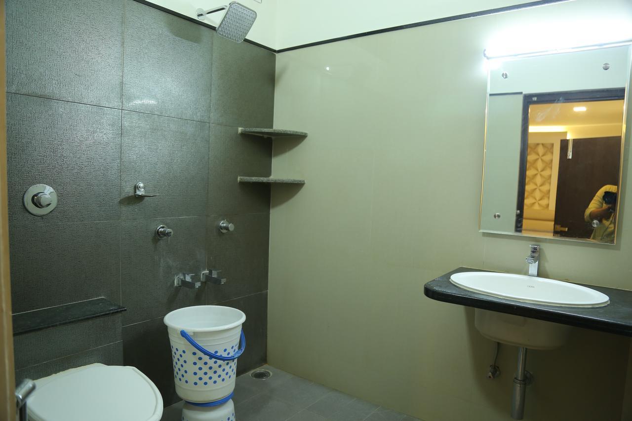 هوسبيت Hotel Shivananda المظهر الخارجي الصورة
